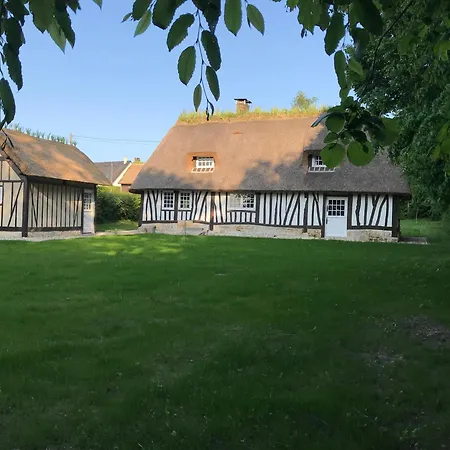 La Gloriette Situe Dans La Propriete Dun Magnifique Manoir 度假居 *